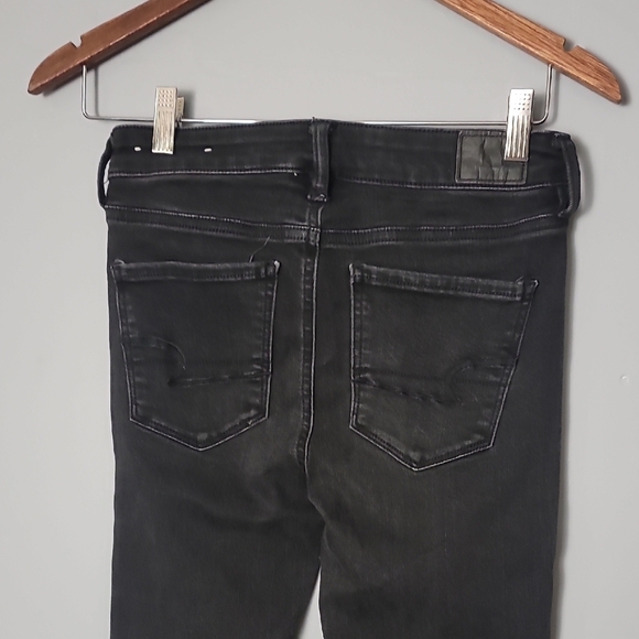 American Eagle Outfitters Black Skinny Jeans with Distressed Design - Picture 5 of 8